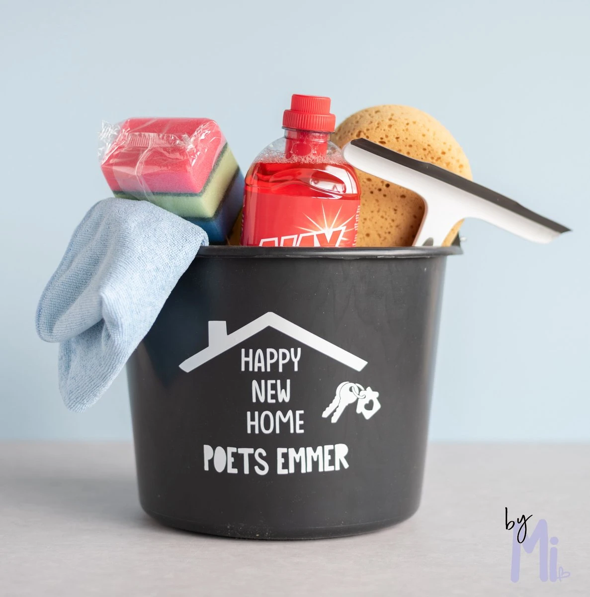 ByMi| Poetsemmer Happy New Home | Cadeautje Huis |Housewarming |Nieuwe Woning | Gepersonaliseerd 1 ByMi| Poetsemmer Happy New Home | Cadeautje Huis |Housewarming |Nieuwe Woning | Gepersonaliseerd