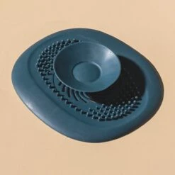 Heuts Goods - Gootsteenzeef - Gootsteenstop - Afvoerzeef - Afvoerstop - Spoelbal - Bad - Douchebak - Keuken - Wasbak - Badkuip - Siliconen - Donkerblauw -HG Winkel 1200x1200 1354