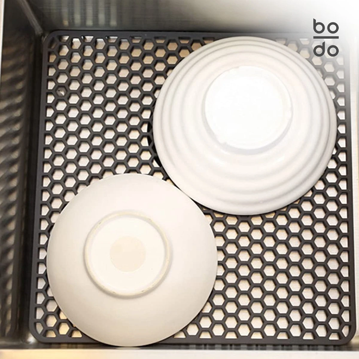 BODO Gootsteenmat Siliconen Donker Grijs - 34.5 X 34.5 Cm - Keuken Accessoires - Gootsteen Beschermer - Onderzetters Siliconen - Anti Kras 7 BODO Gootsteenmat Siliconen Donker Grijs - 34.5 X 34.5 Cm - Keuken Accessoires - Gootsteen Beschermer - Onderzetters Siliconen - Anti Kras - Afbeelding 7