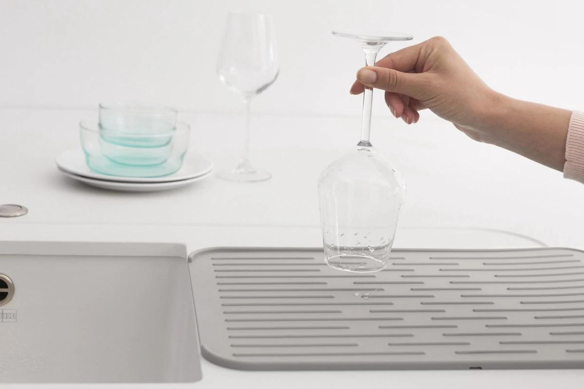 Brabantia SinkSide Afdruipmat - Siliconen - Mid Grey 2 Brabantia SinkSide Afdruipmat - Siliconen - Mid Grey - Afbeelding 2