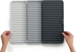 Joseph Joseph - Tier - Afdruipmat - Uitschuifbaar - Grijs -HG Winkel 1200x814 2