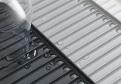 Joseph Joseph - Tier - Afdruipmat - Uitschuifbaar - Grijs -HG Winkel 1200x836 1