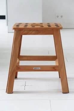 PUHLMANN - Inklapbare Kruk, JAMES, Hout, 41 Cm Hoog, Max 150 Kilo -HG Winkel 800x1200 6